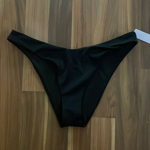 VS bikini bottom - NWT - Size Medium